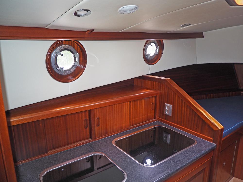 Vorschiff, Innenausstattung